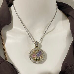 Elegant Silver and Gold Pendant Necklace